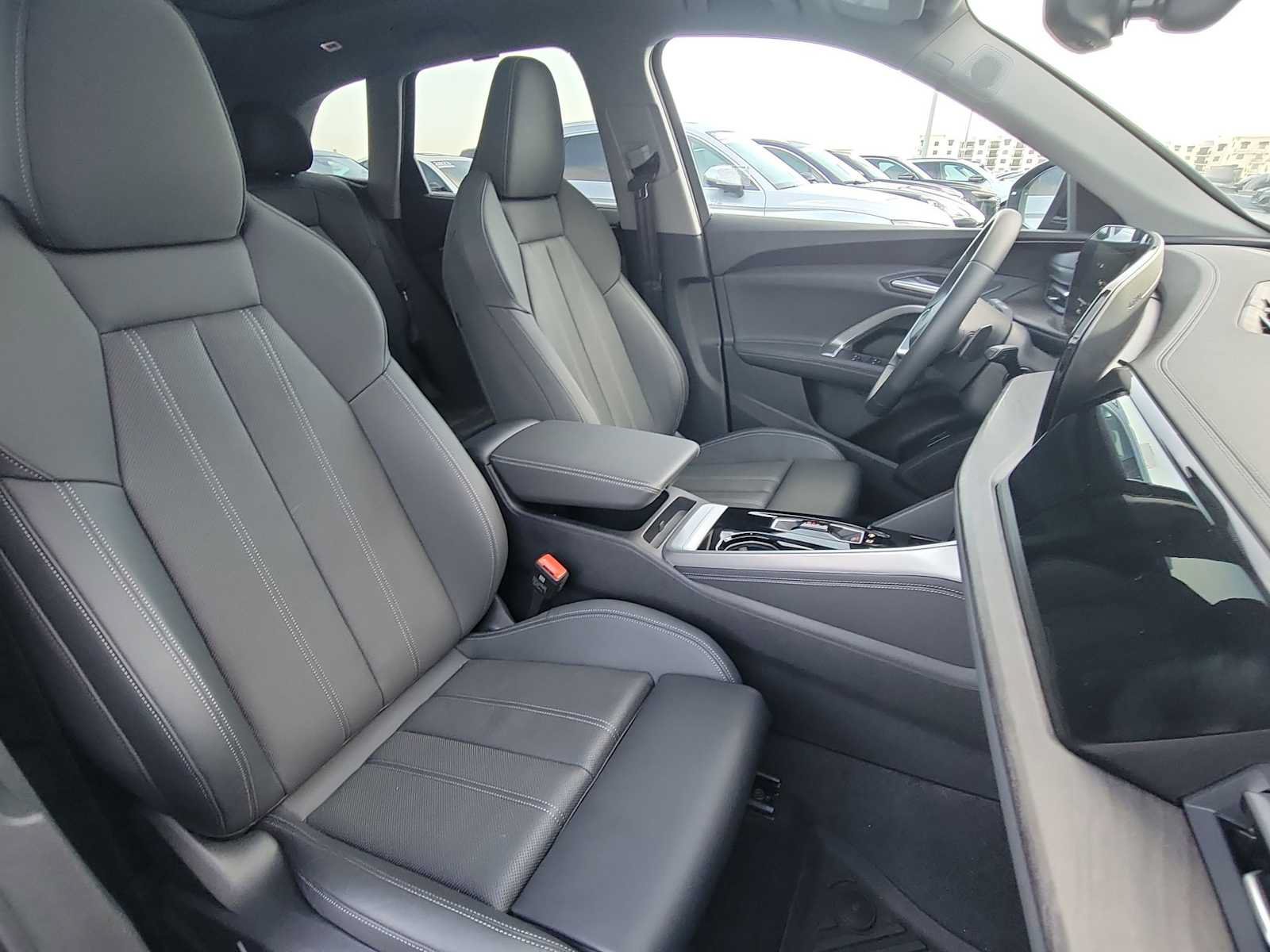 Certified 2025 Audi Q5 Premium Plus w/ Premium Plus AWD/4WD image 21