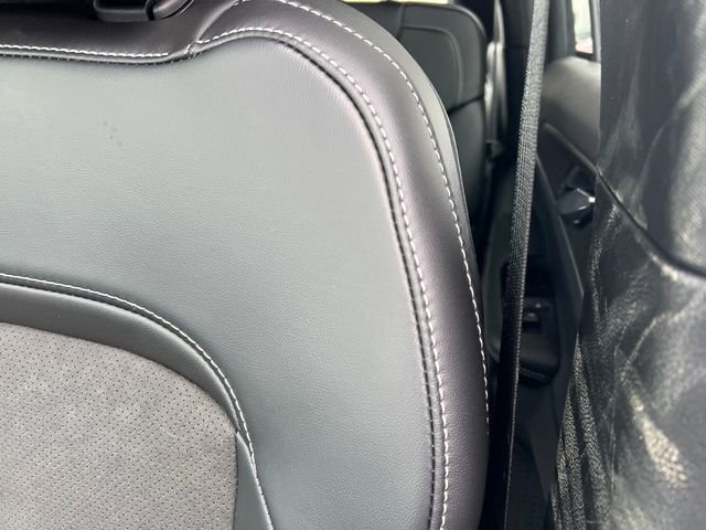 New 2026 Jeep Grand Cherokee Altitude image 11