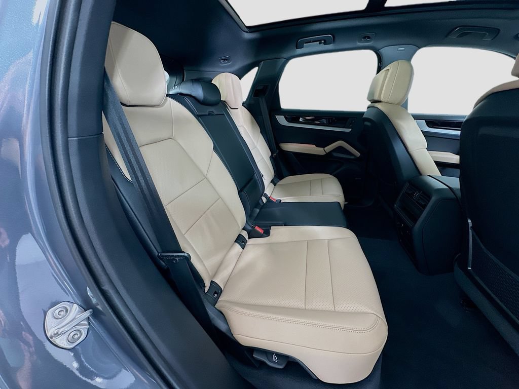 New 2026 Porsche Cayenne AWD/4WD image 29