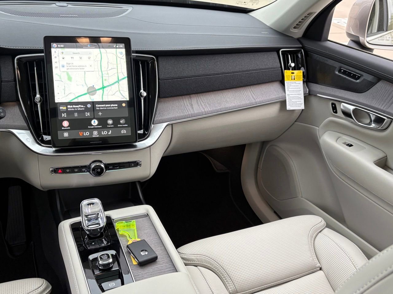 New 2026 Volvo XC90 B6 Ultra w/ Protection Package Premier AWD/4WD image 12