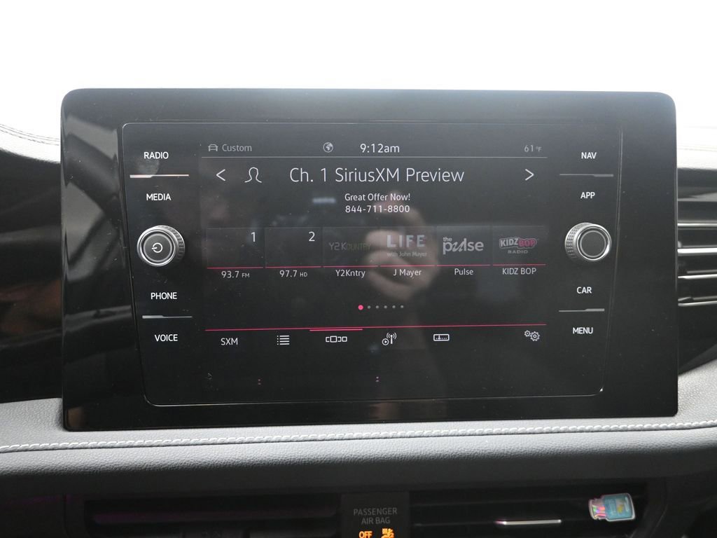 Used 2025 Volkswagen Jetta SEL image 18