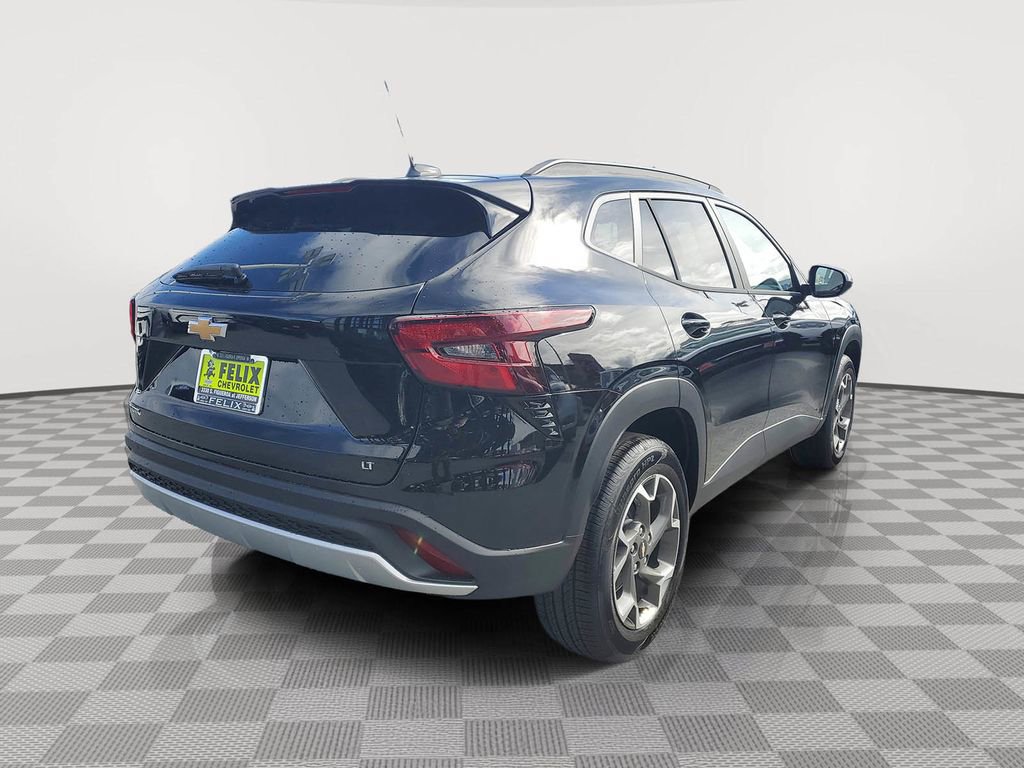New 2026 Chevrolet Trax LT image 3