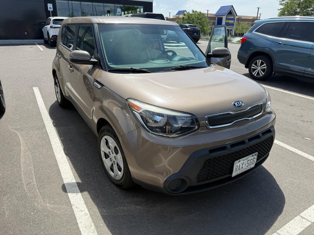 Used 2015 Kia Soul FWD image 3