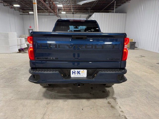 Used 2019 Chevrolet Silverado 1500 Custom image 6