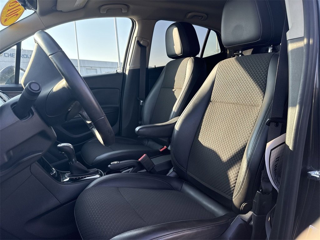 Used 2018 Buick Encore Preferred image 13