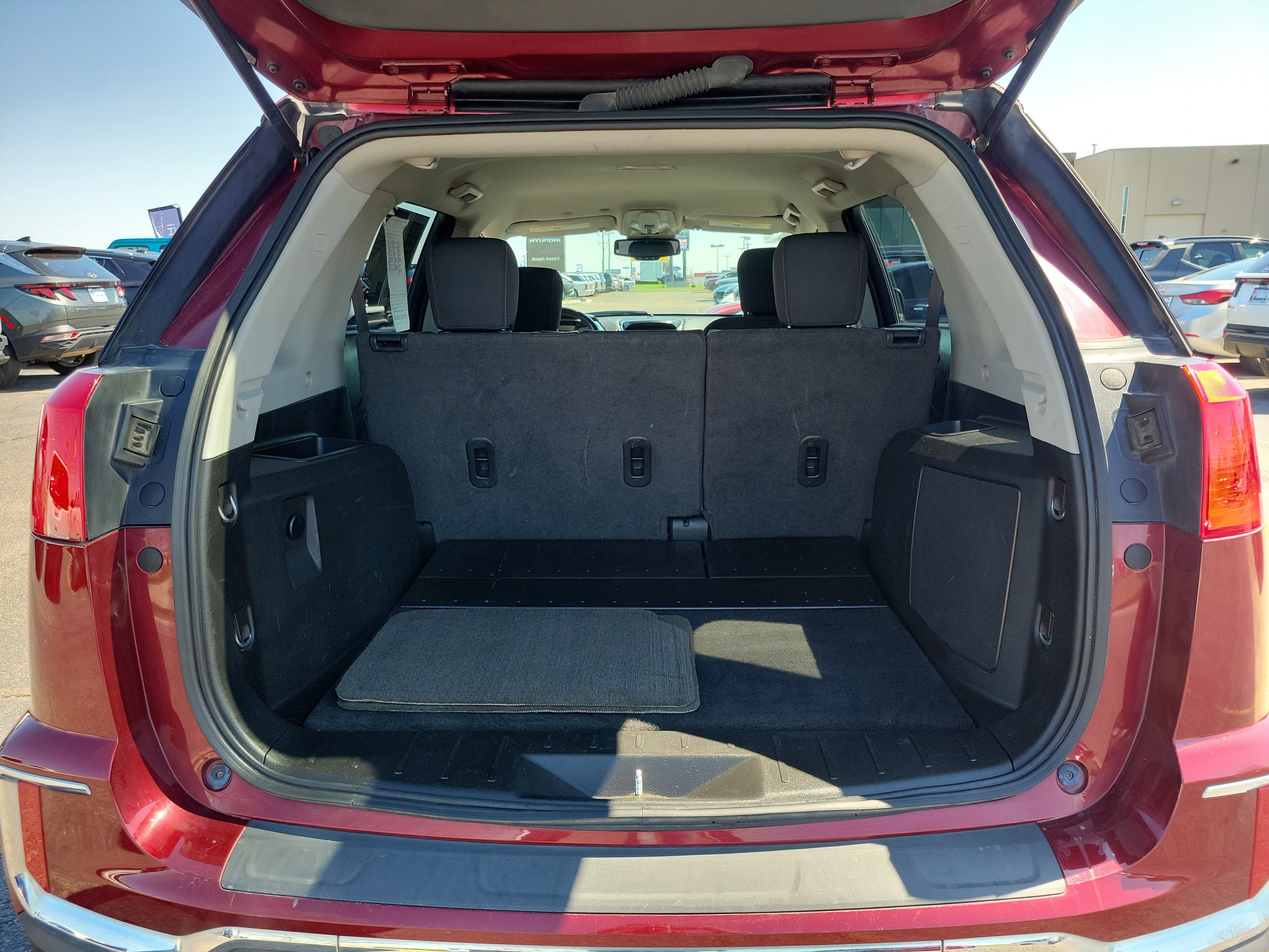 Used 2017 GMC Terrain SLE w/ Convenience Package image 8