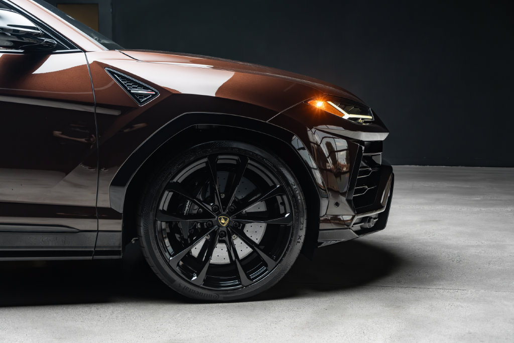 Used 2022 Lamborghini Urus AWD/4WD image 7