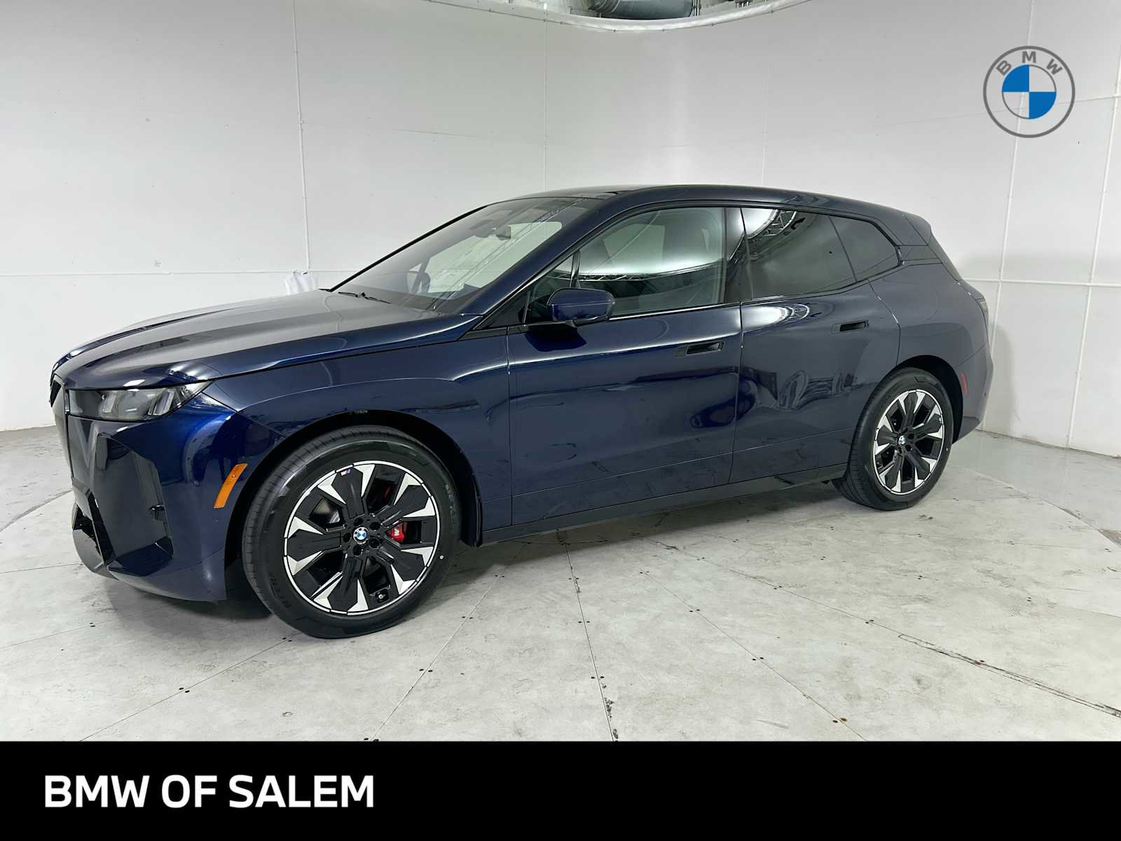 New 2026 BMW iX xDrive60 w/ M Sport Package