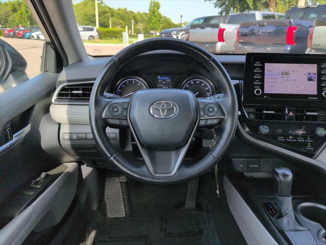 Certified 2021 Toyota Camry SE w/ Cold Weather Package FWD image 15