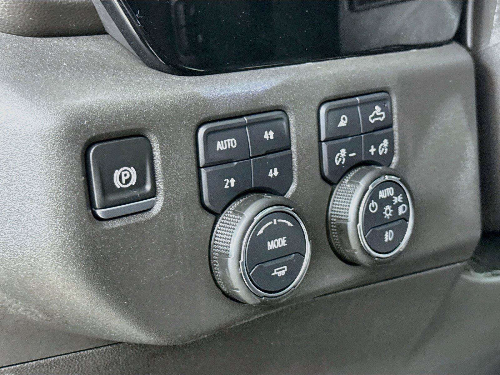 Used 2024 Chevrolet Silverado 1500 LTZ w/ LTZ Premium Package AWD/4WD image 16