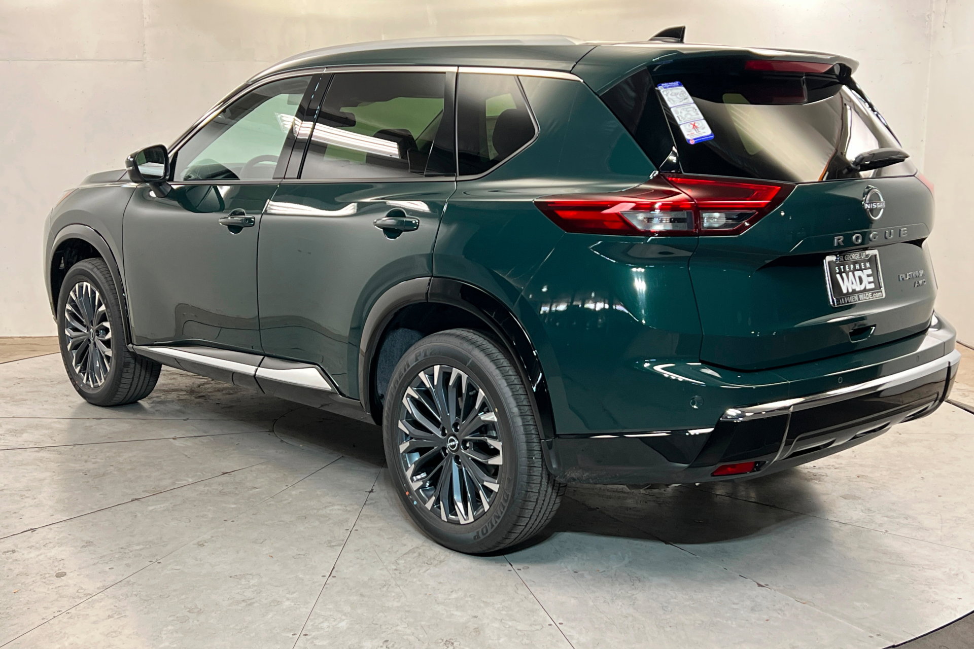 New 2026 Nissan Rogue Platinum w/ Platinum Premium Package image 3