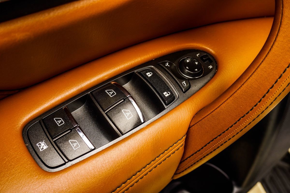 Used 2023 INFINITI QX80 Sensory w/ All-Season Package image 38