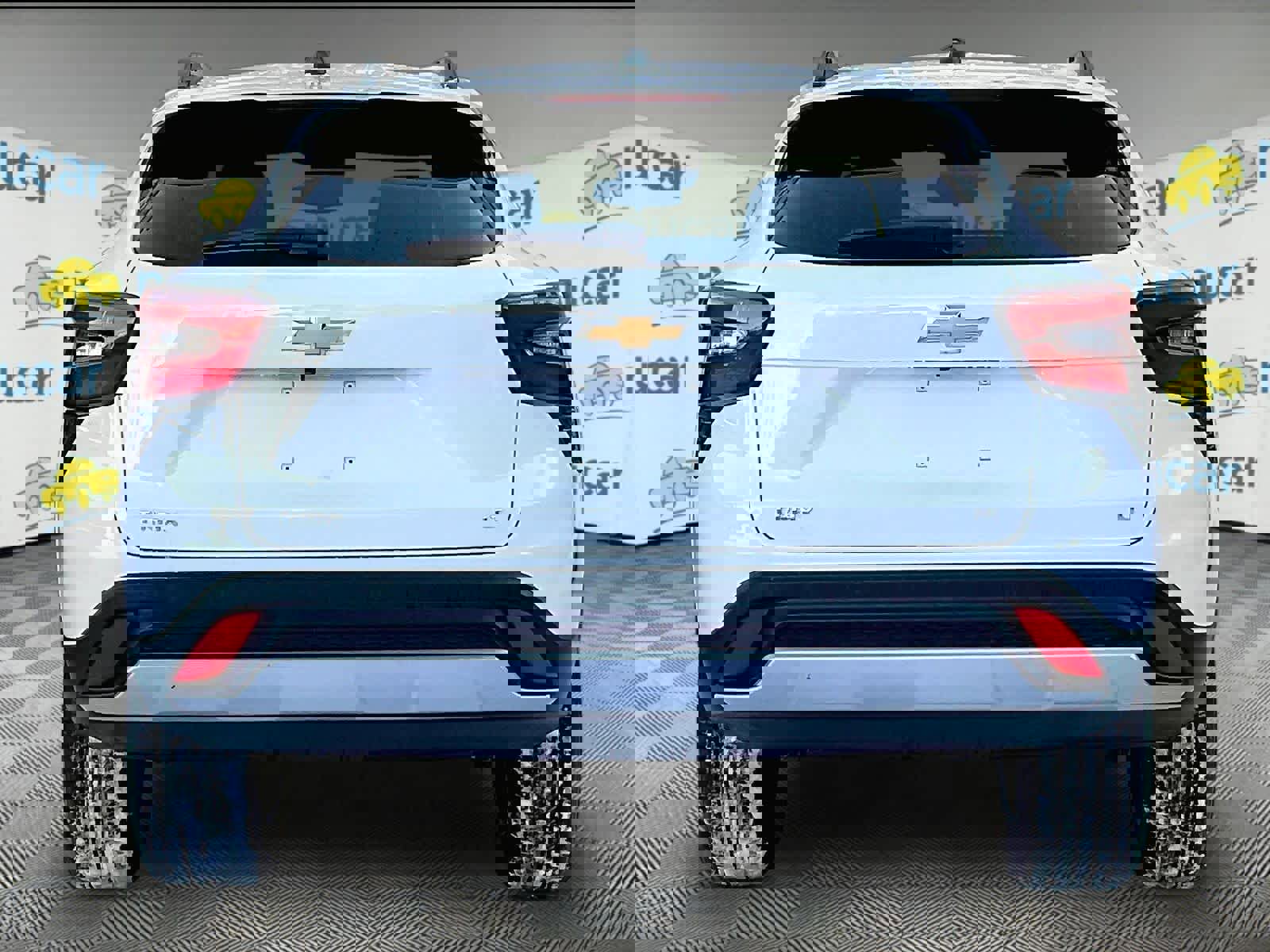 Used 2025 Chevrolet Trax LT w/ LT Convenience Package image 5