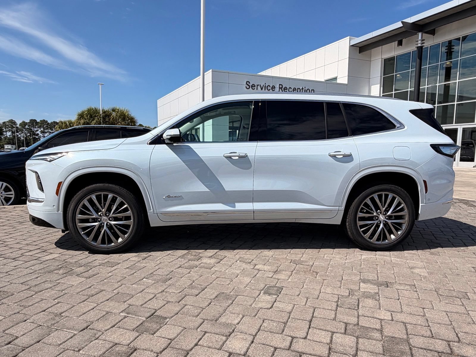 Used 2026 Buick Enclave Avenir w/ Super Cruise Package FWD image 12