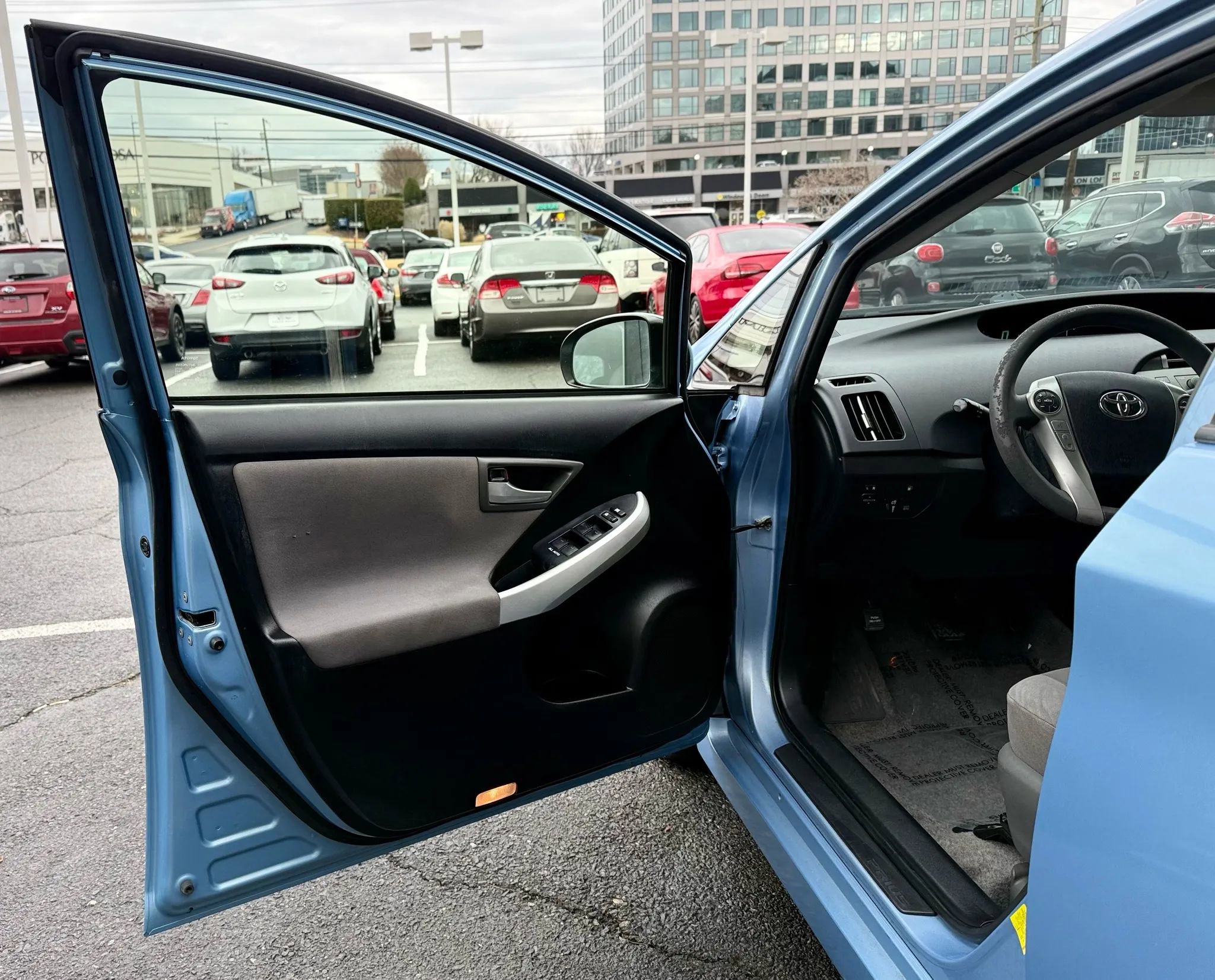 Used 2013 Toyota Prius Prime Plug-In Hybrid FWD image 9