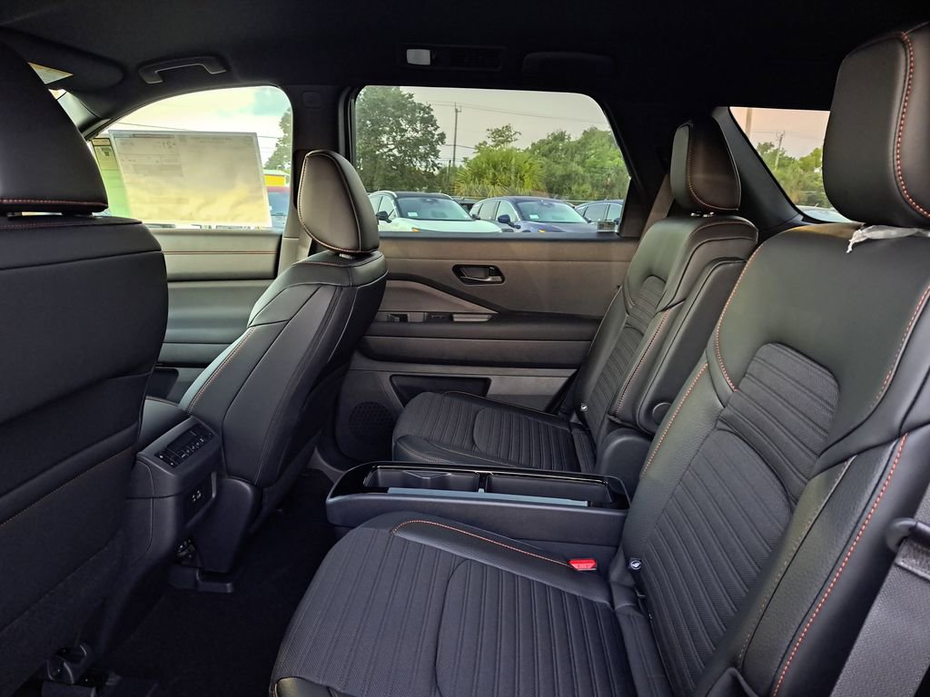 New 2026 Nissan Pathfinder Rock Creek image 5