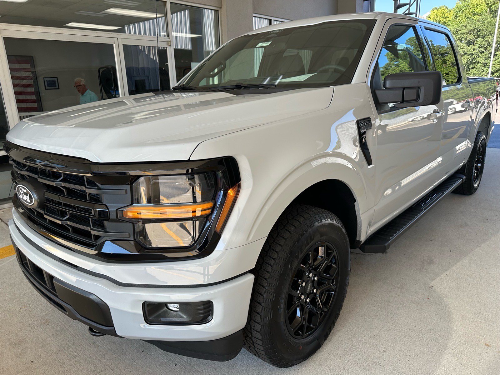 New 2026 Ford F150 XLT w/ XLT Black Appearance Package AWD/4WD image 3