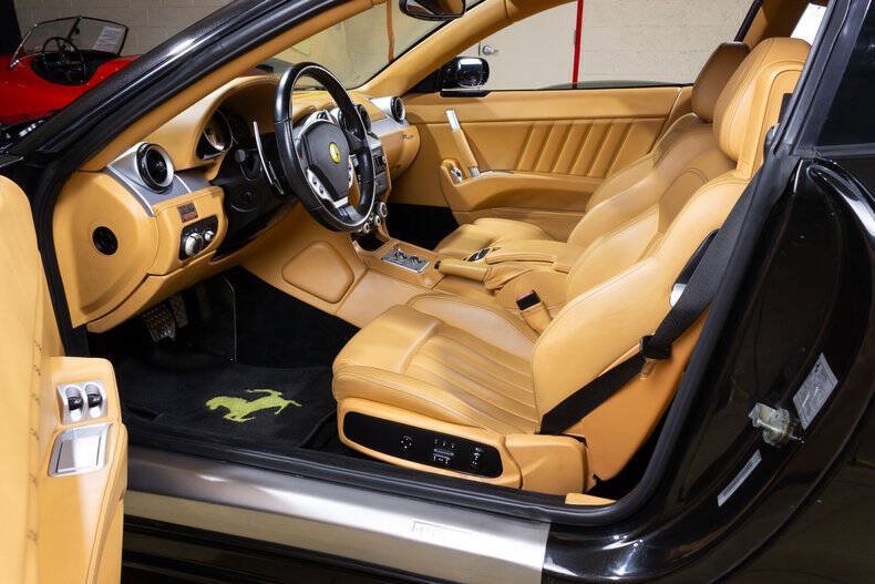 Used 2006 Ferrari 612 Scaglietti RWD image 40