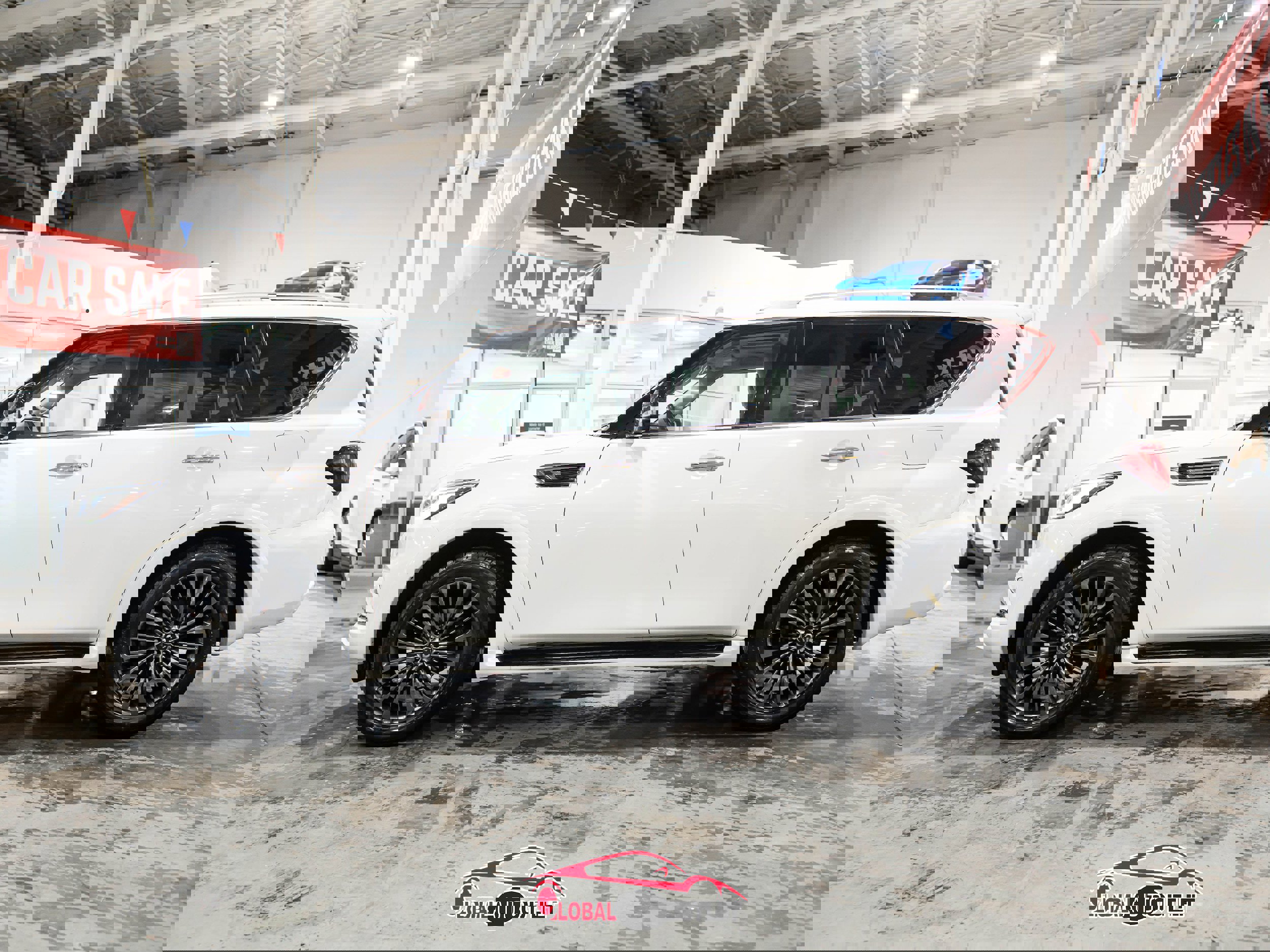 Used 2021 INFINITI QX80 Premium Select w/ All-Season Package image 4