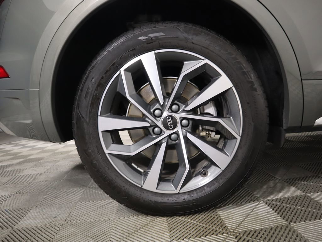 Certified 2025 Audi Q5 2.0T Premium Plus w/ Premium Plus Package image 34