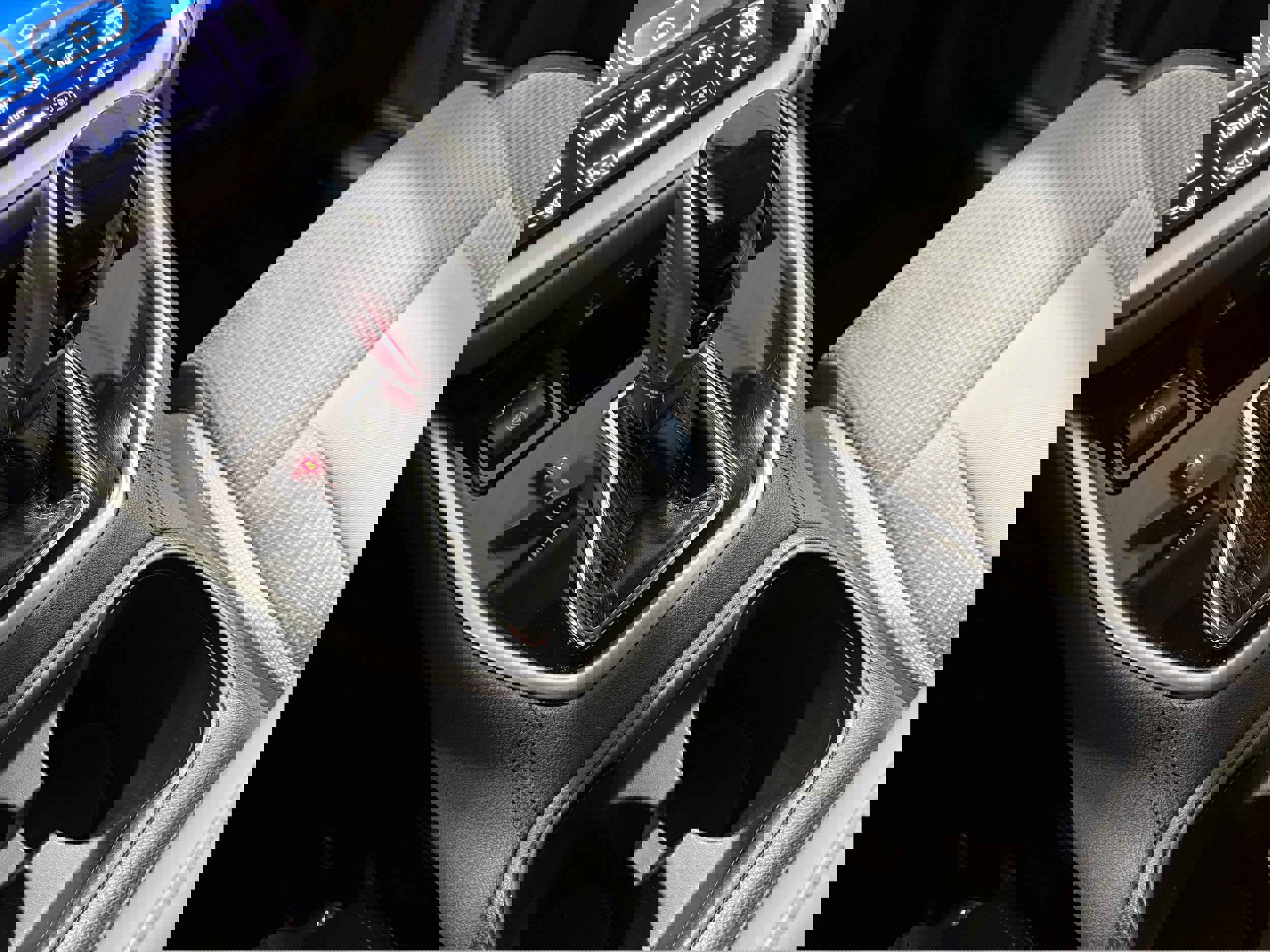 Used 2020 Subaru Outback Premium image 15