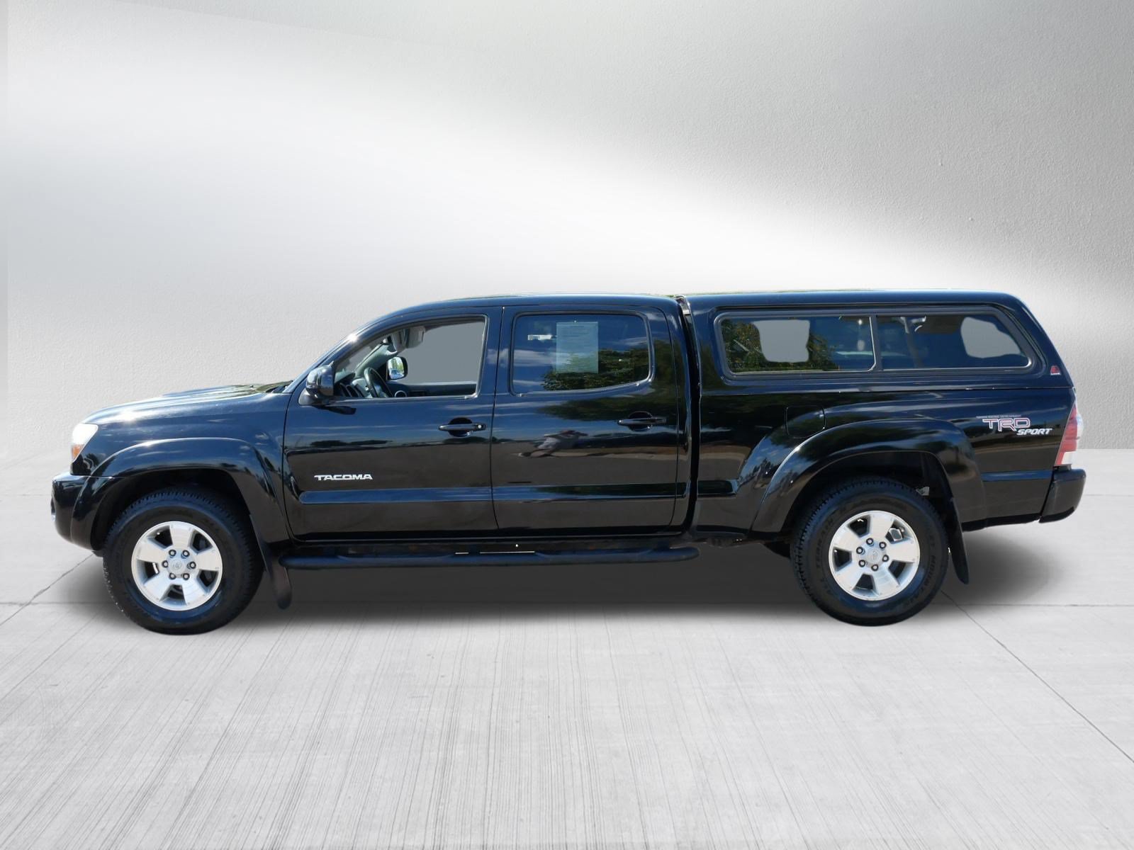 Used 2011 Toyota Tacoma 4x4 Double Cab w/ TRD Sport Pkg w/JBL Audio image 4