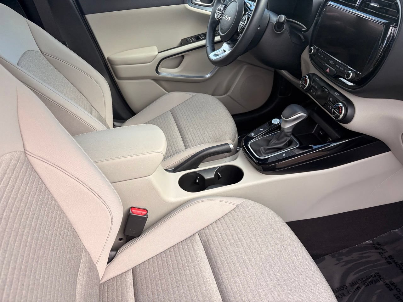 Used 2023 Kia Soul EX FWD image 11