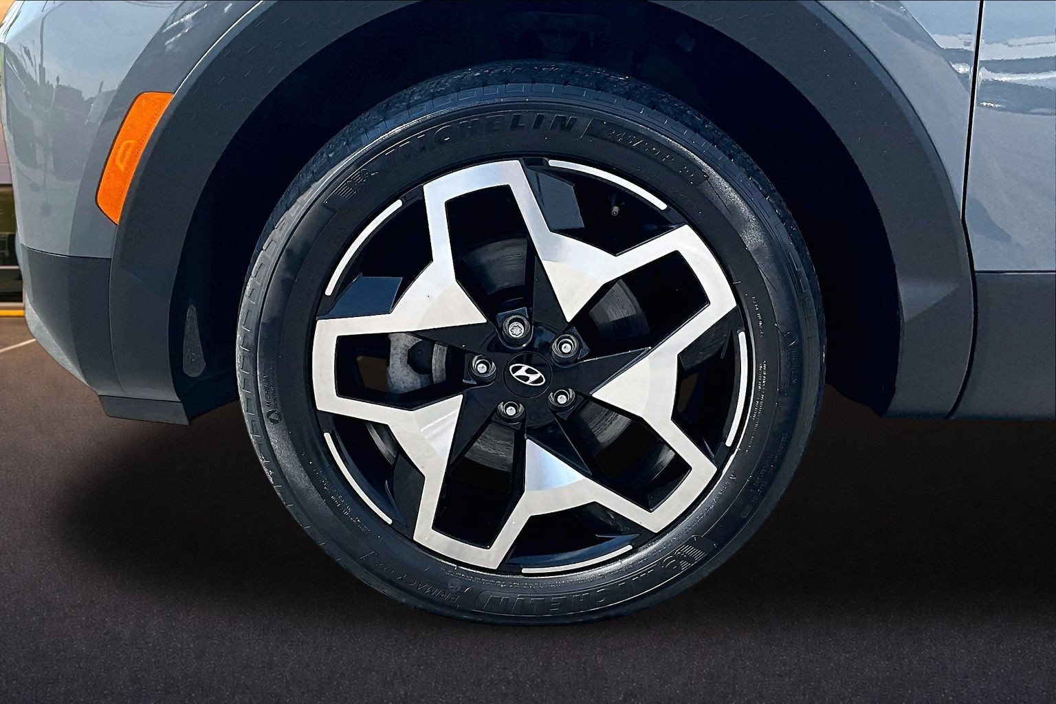 Used 2024 Hyundai Santa Cruz Limited AWD/4WD image 9