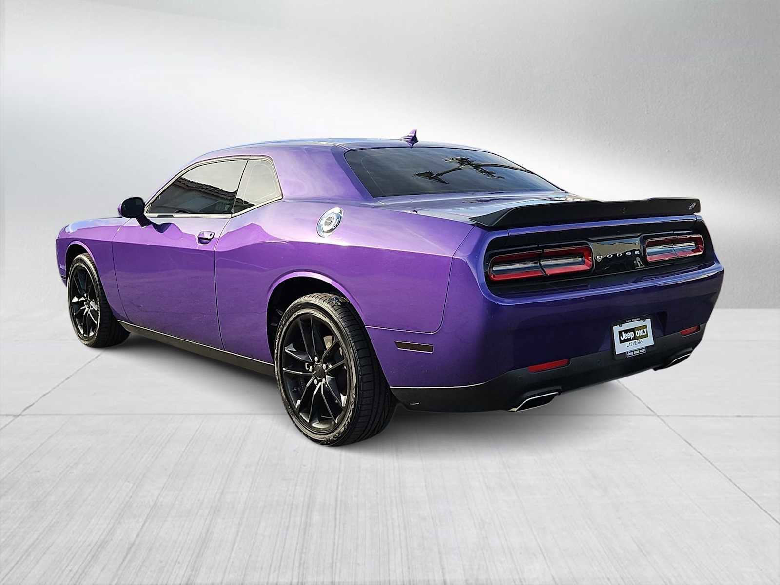 Used 2023 Dodge Challenger GT w/ Plus Package image 6