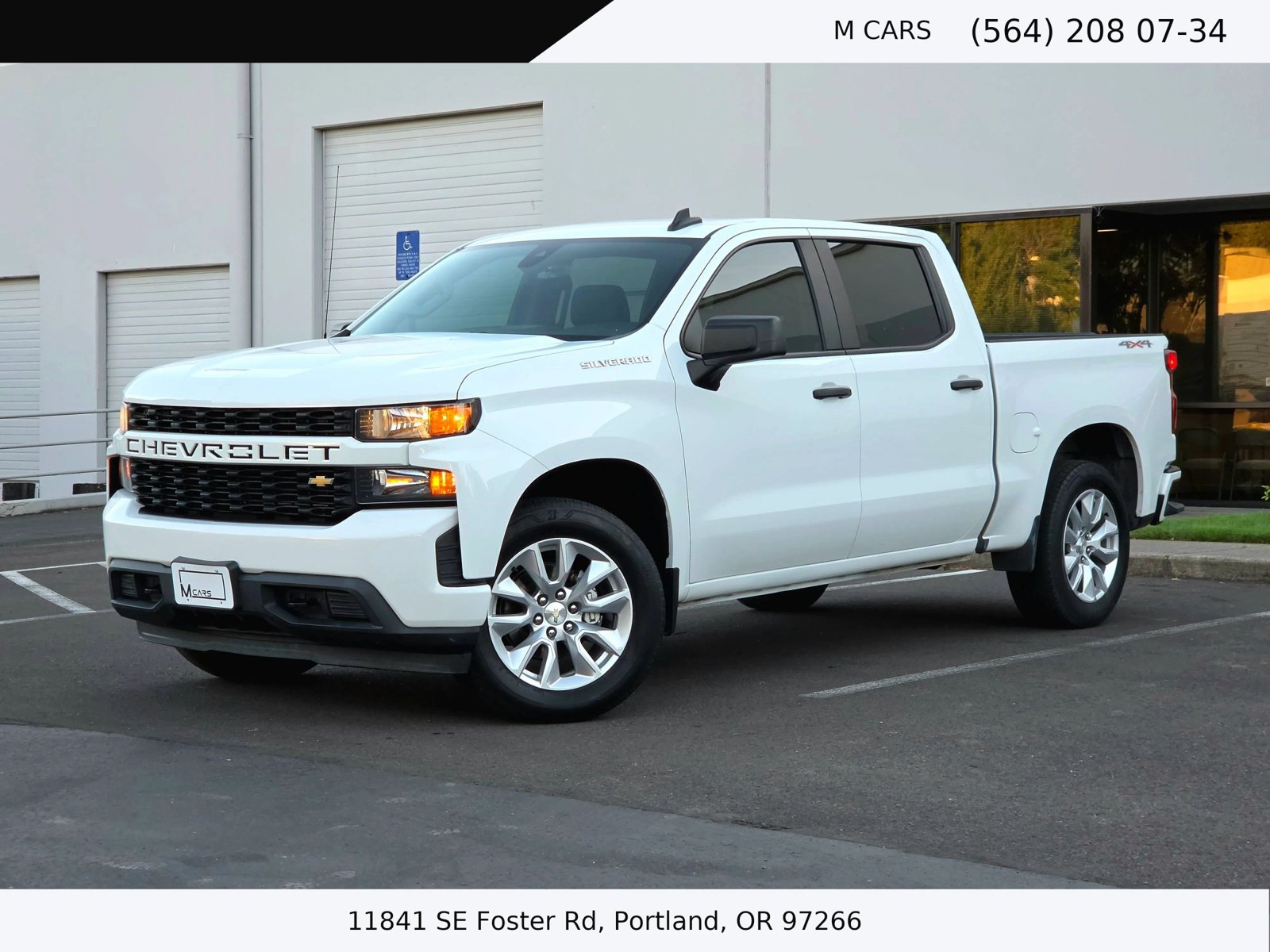 Used 2022 Chevrolet Silverado 1500 Custom w/ Safety Confidence Package AWD/4WD image 2