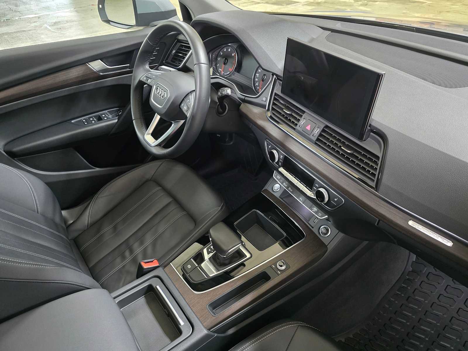 Used 2022 Audi Q5 2.0T Premium w/ Convenience Package image 10