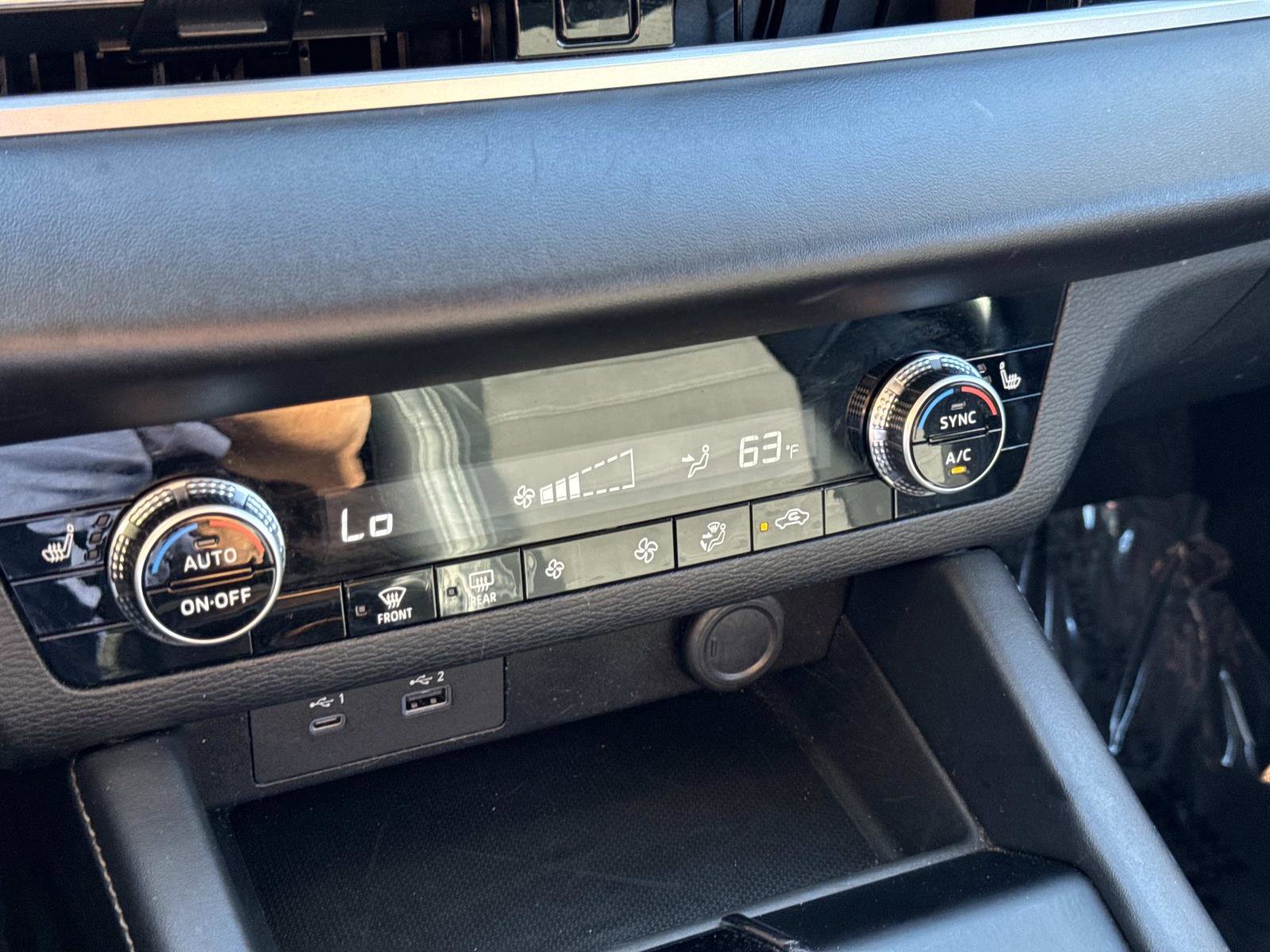 Used 2023 Mitsubishi Outlander SE image 23