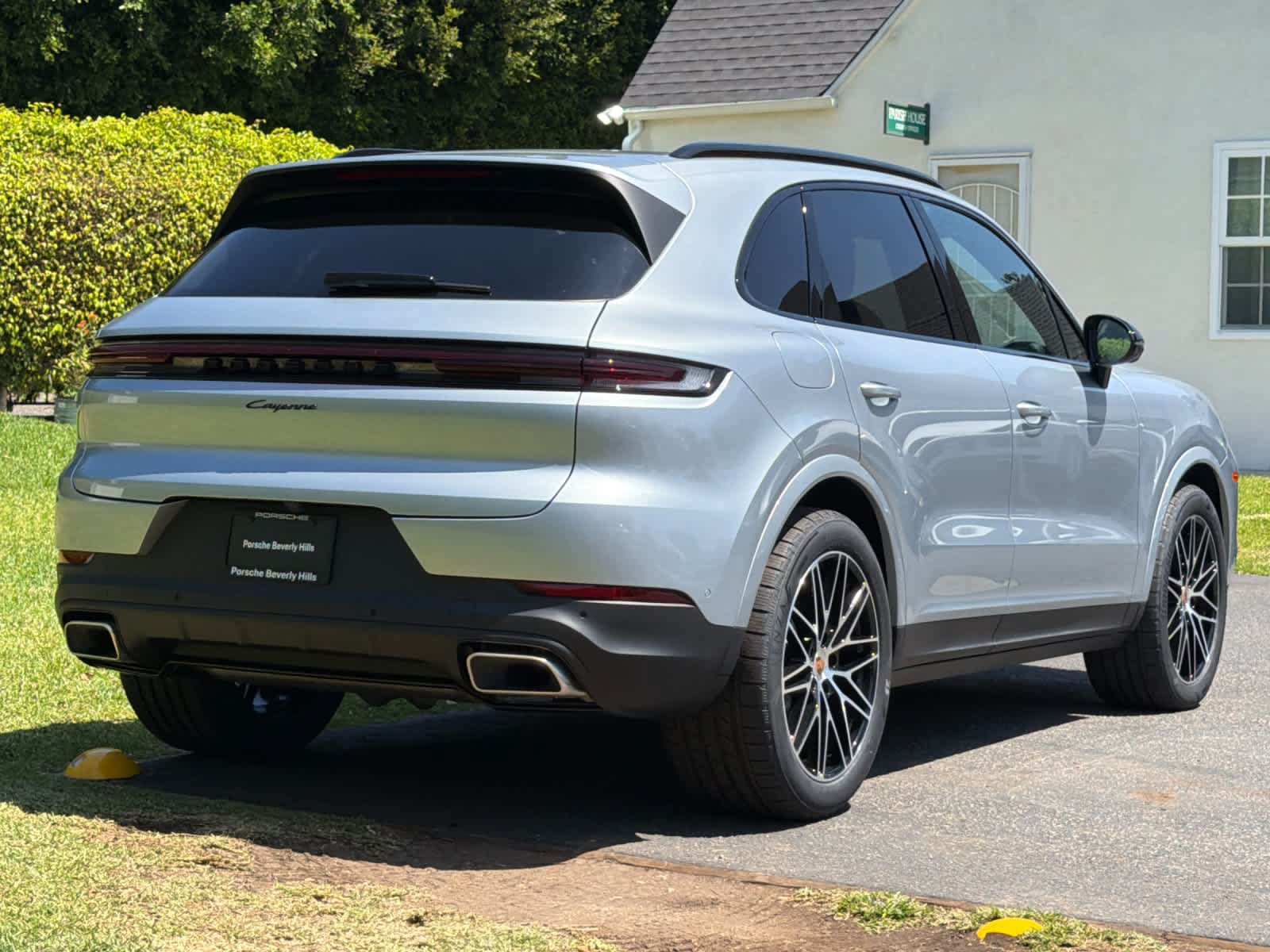 New 2026 Porsche Cayenne AWD/4WD image 8