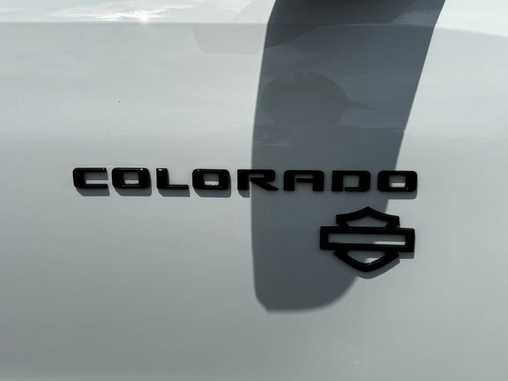 Used 2024 Chevrolet Colorado Trail Boss w/ Technology Package AWD/4WD image 16
