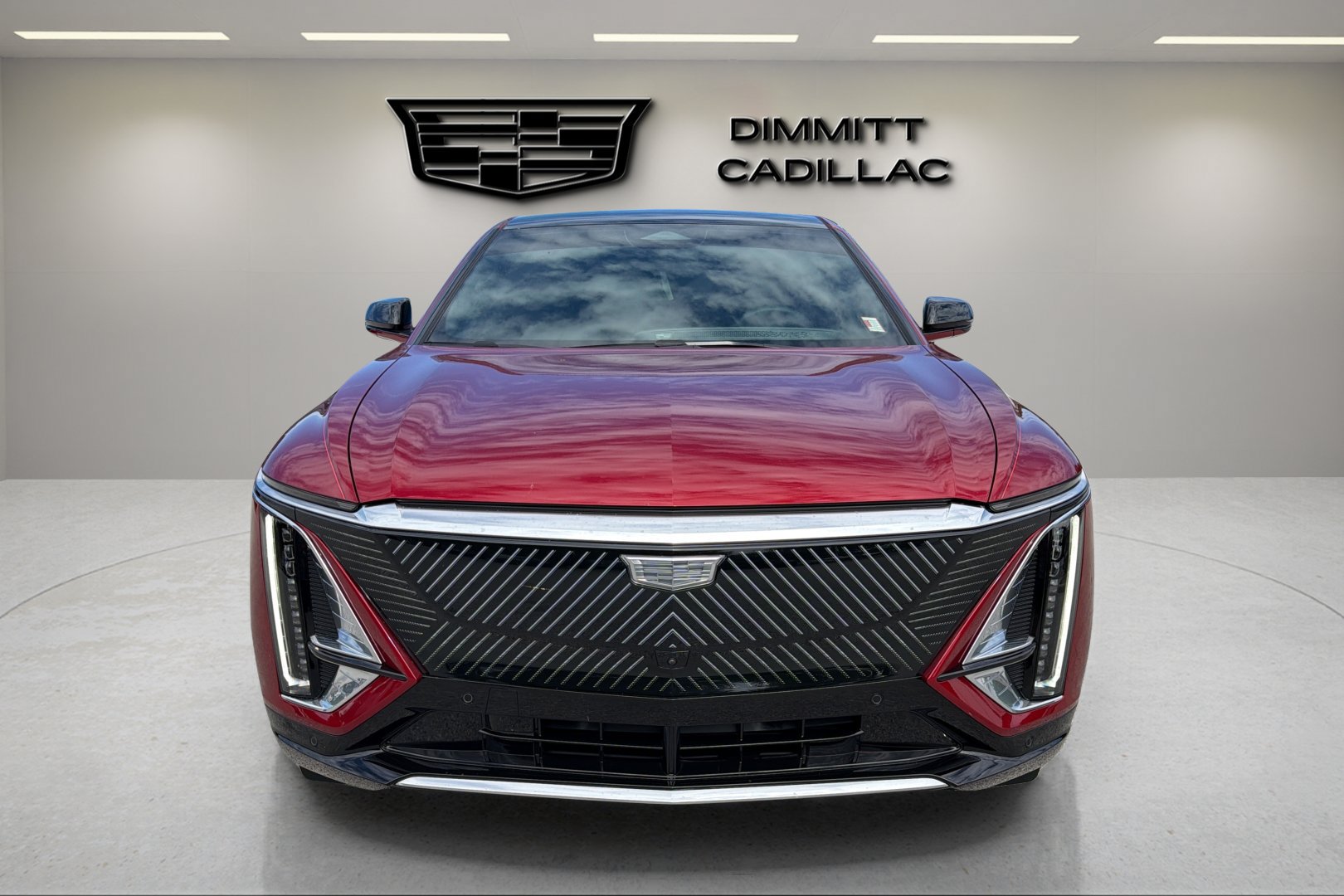 Certified 2025 Cadillac Lyriq Luxury RWD image 2