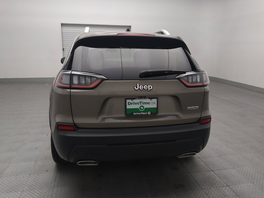 Used 2019 Jeep Cherokee Latitude w/ Cold Weather Group FWD image 6