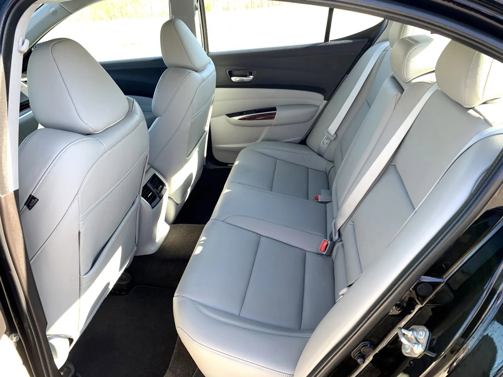 Used 2015 Acura TLX image 27