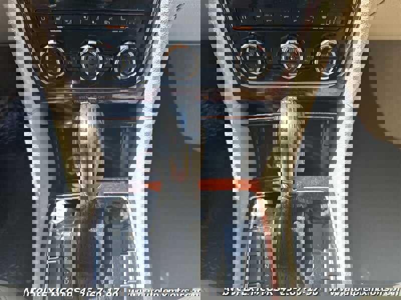 Used 2013 Volkswagen Passat TDI SEL Premium image 25