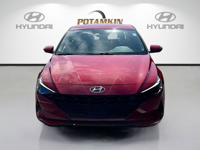 Used 2023 Hyundai Elantra SEL w/ Convenience Package FWD video 2
