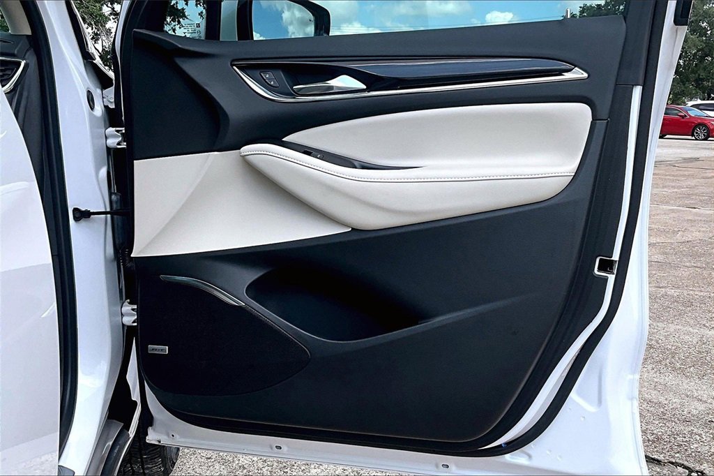 Used 2023 Buick Enclave Premium w/ Experience Buick Package image 25