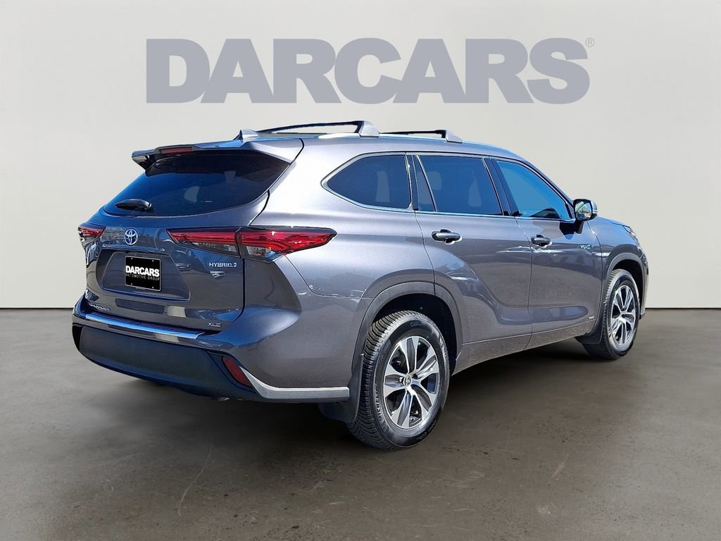 Used 2020 Toyota Highlander XLE image 6