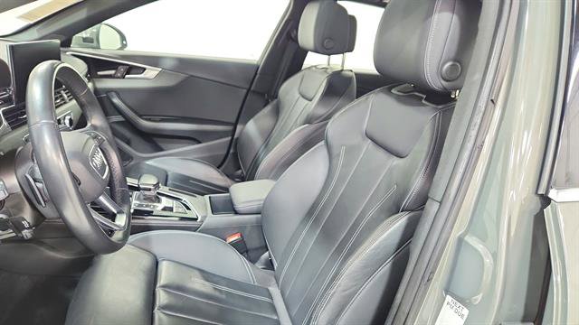 Used 2023 Audi A4 2.0T Premium Plus image 11