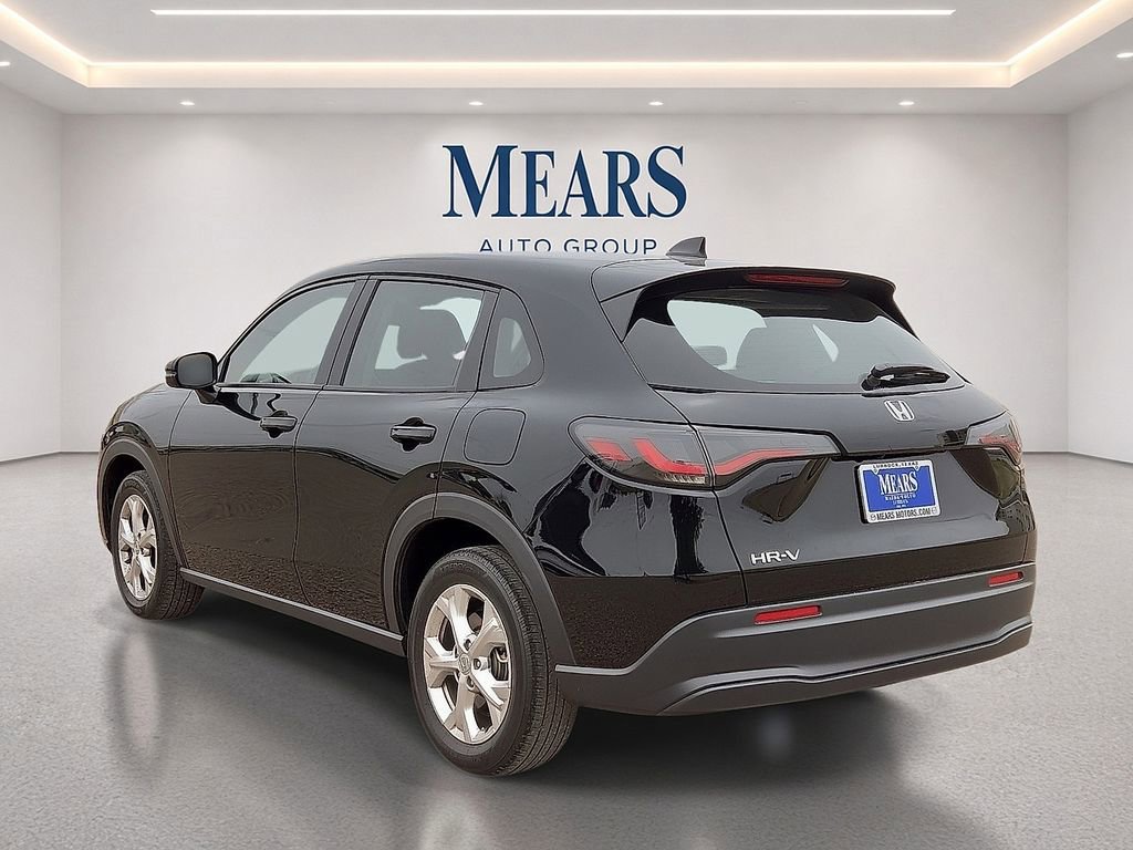 Used 2025 Honda HR-V LX image 3