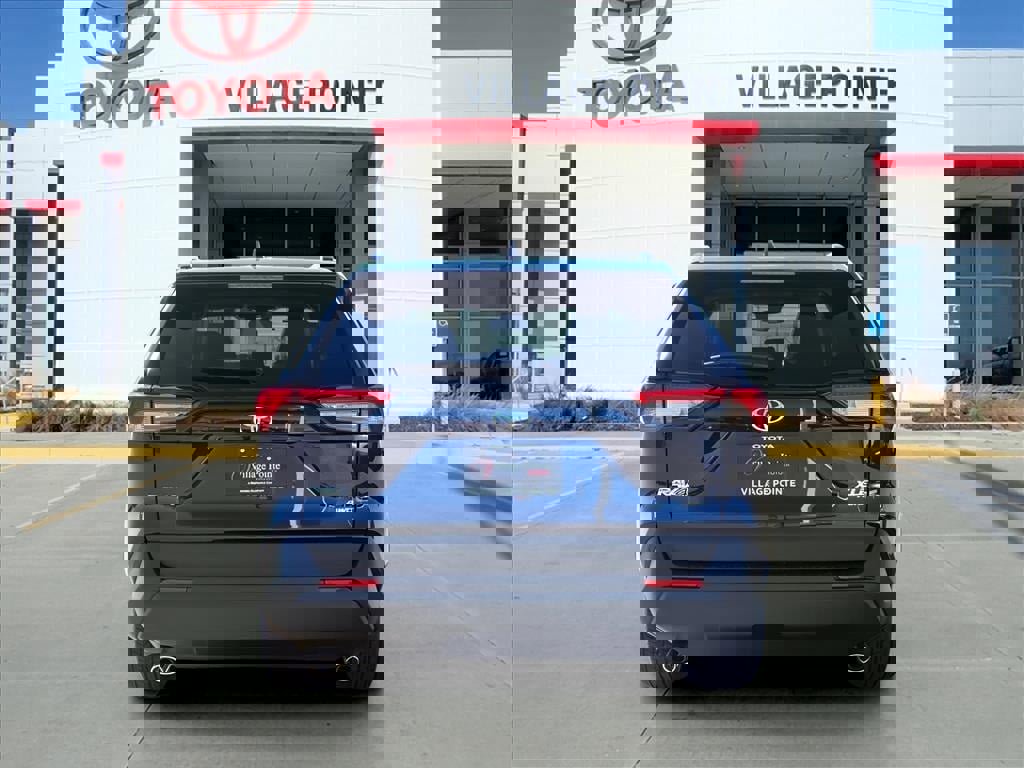 New 2025 Toyota RAV4 XLE Premium image 4