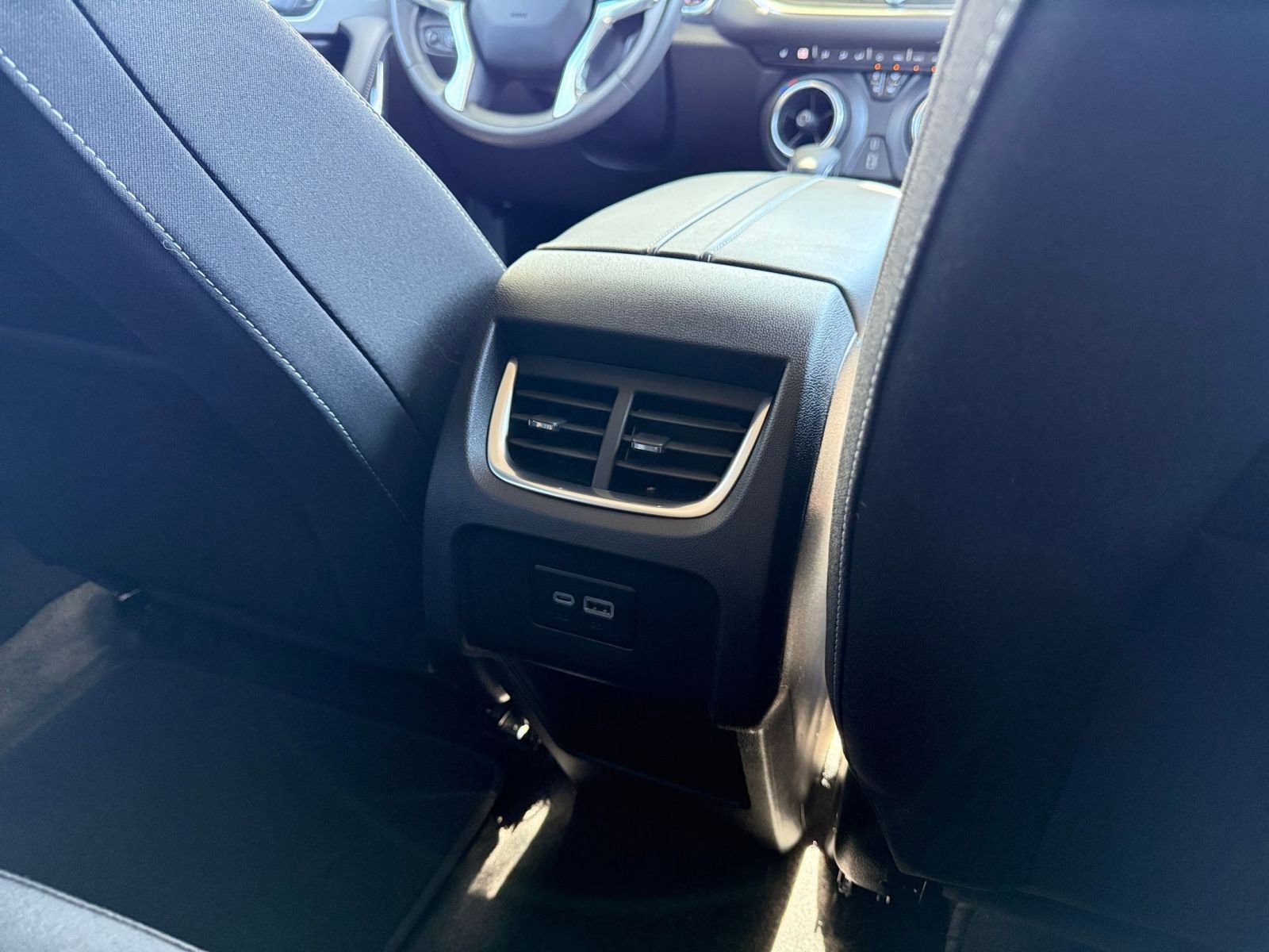 Used 2025 Chevrolet Blazer LT image 23