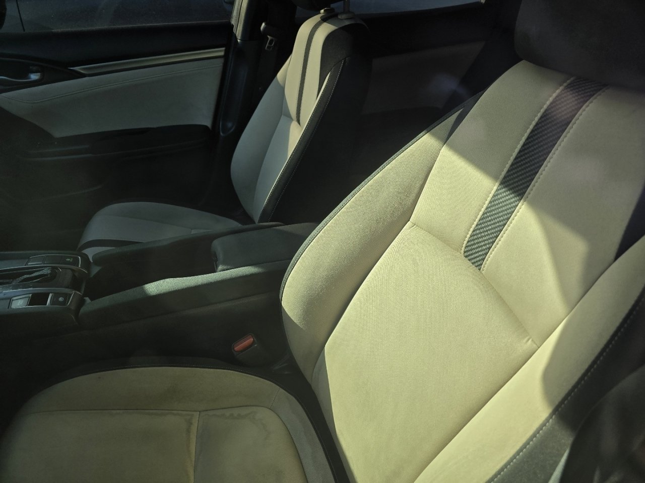 Used 2019 Honda Civic EX image 18