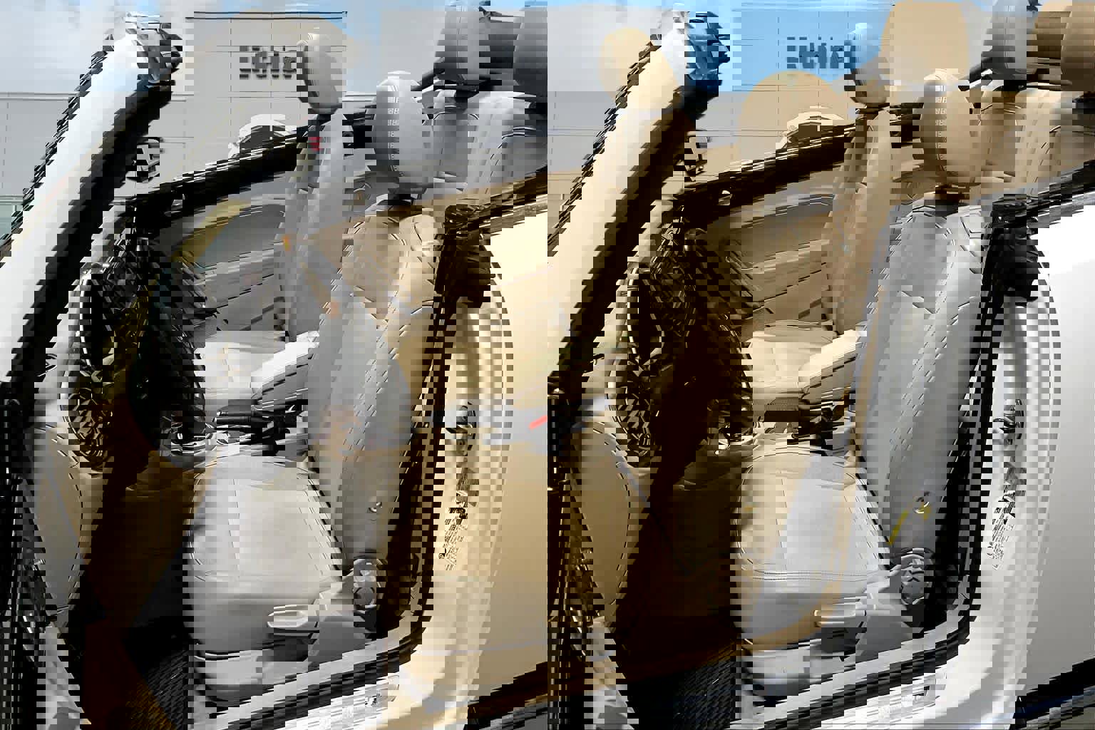 Used 2015 Volkswagen Beetle R-Line image 11