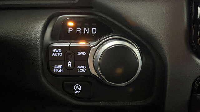 Used 2023 RAM 1500 Big Horn AWD/4WD image 18