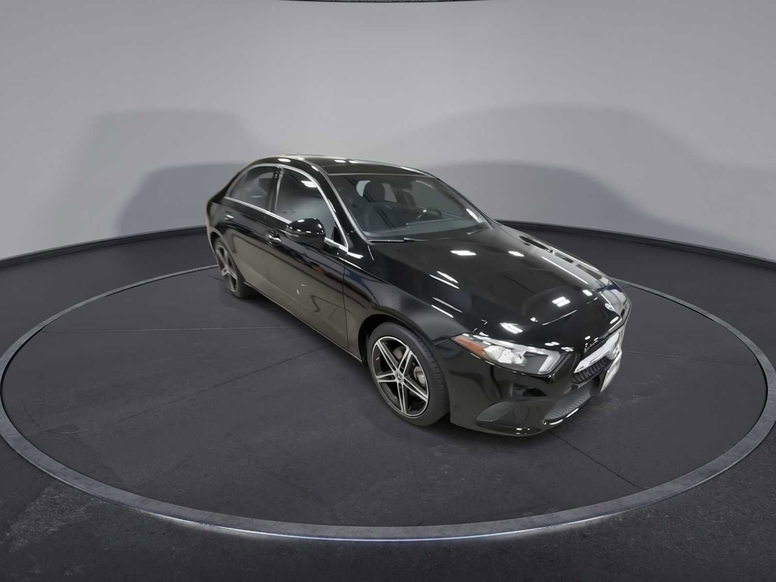 Used 2022 Mercedes-Benz A 220 4MATIC image 2