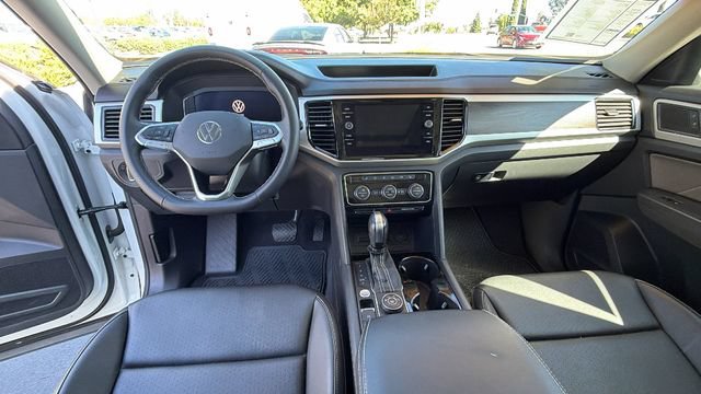 Used 2023 Volkswagen Atlas SE w/ Panoramic Sunroof Package AWD/4WD image 18